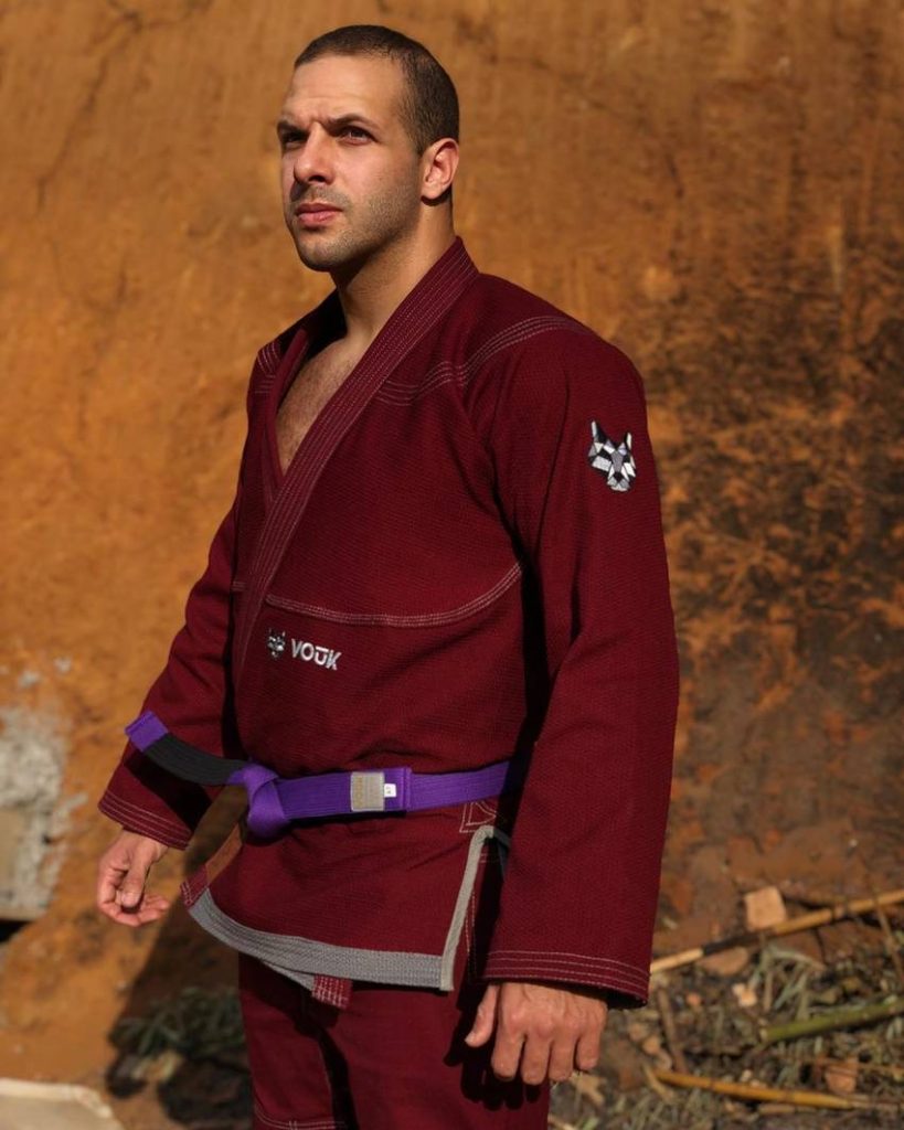 Anotar Superior pescado Vouk Kimonos lanza un kimono de BJJ color burdeos – Ropa MMA | Blog de moda  sobre ropa y material MMA, BJJ, Grappling y deportes de combate